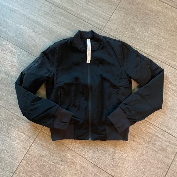 Lululemon Non-Stop Bomber Black Size 2 - Picture 4 of 7